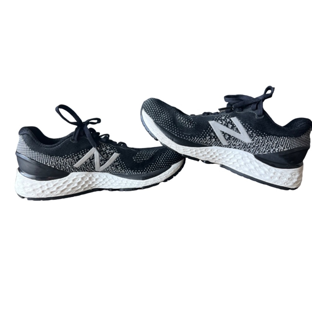 Women’s New Balance 880 V11 Running Shoes